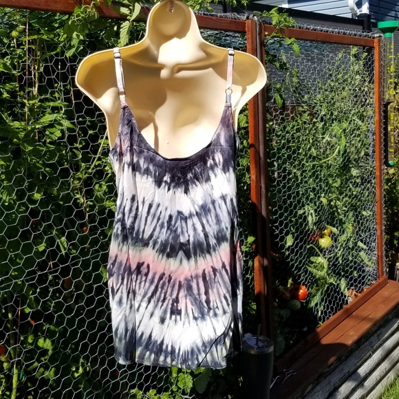 Torrid Tie Dye Cami Torrid size 00 - Picture 3 of 6